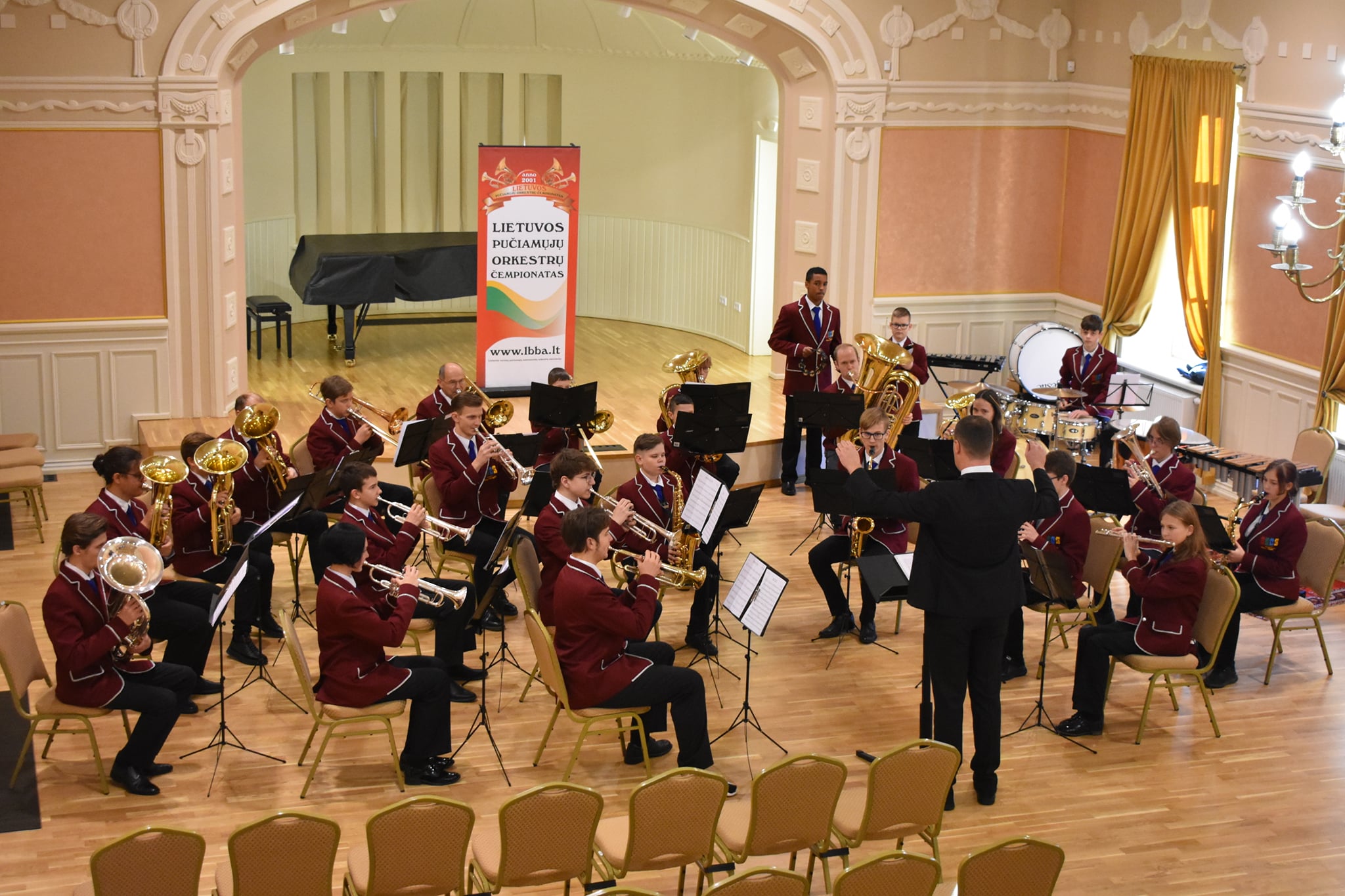 Tauragės meno mokyklos pučiamųjų instrumentų orkestras „Tauras“